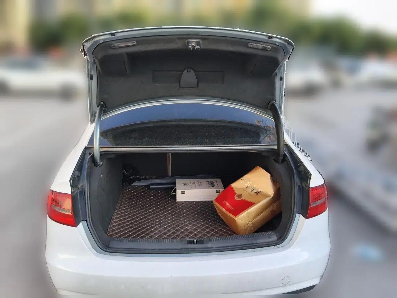 Audi A4L 2013 35 TFSI Automatic Standard Model — миниатюра 19