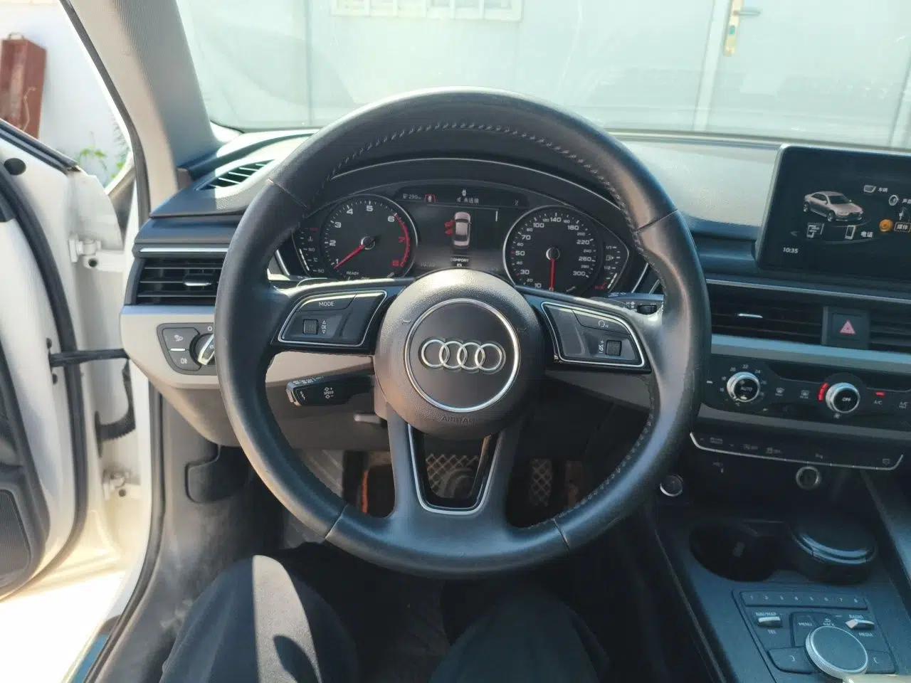 Audi A4L 2018 30th Anniversary Edition 40 TFSI Trendy Model — миниатюра 10