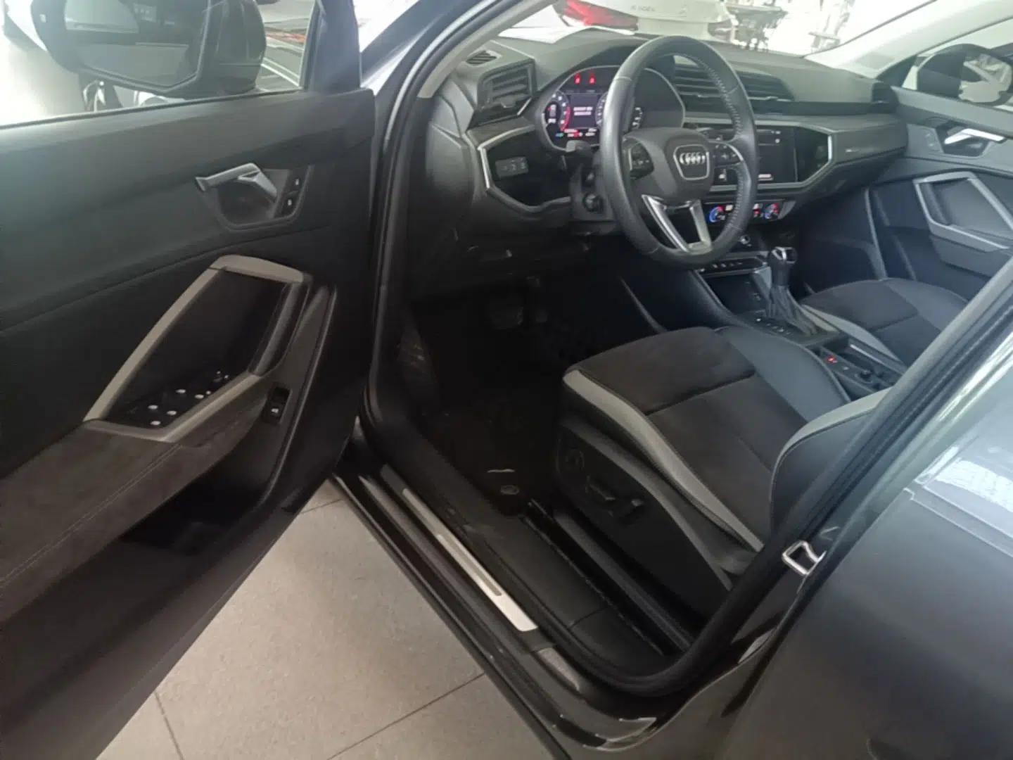 Audi Q3 2019 35 TFSI Advanced Dynamic Edition — миниатюра 23
