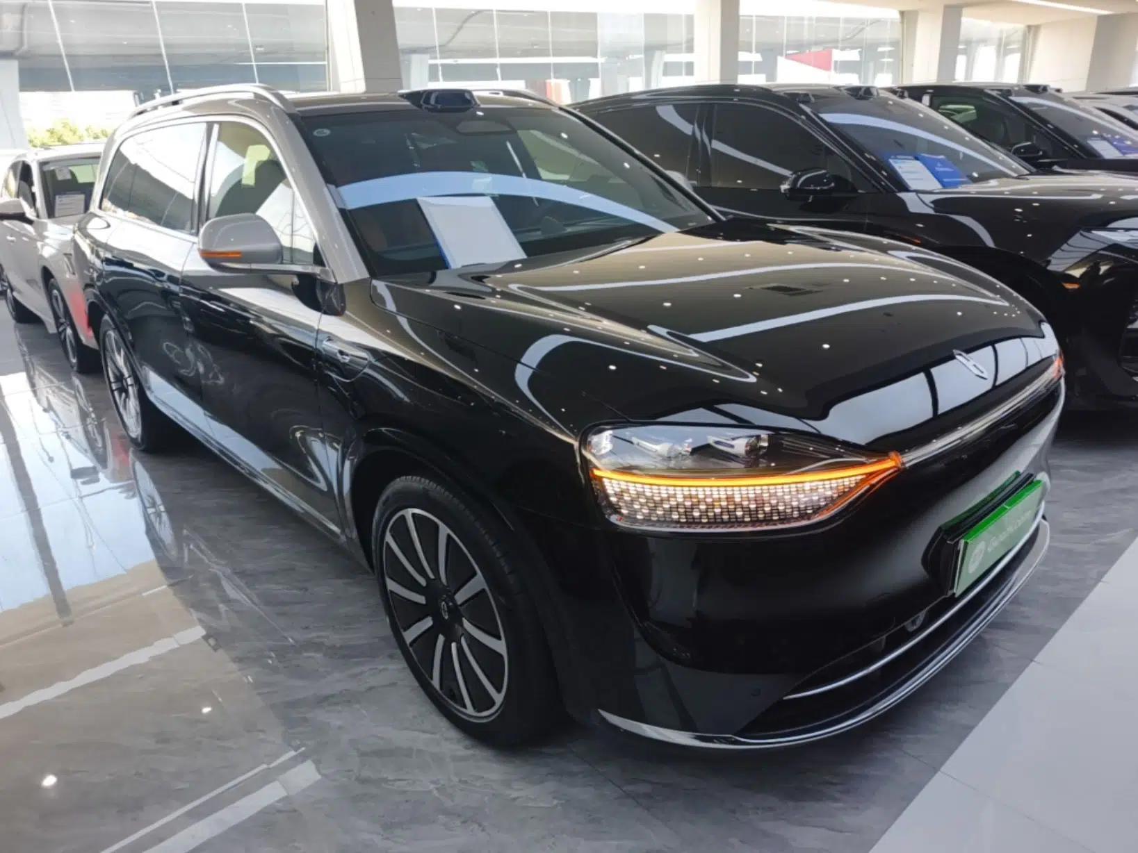 Hima AITO M9 2024 Range-Extended Ultra Version 42 kWh 6-Seater Model — миниатюра 3