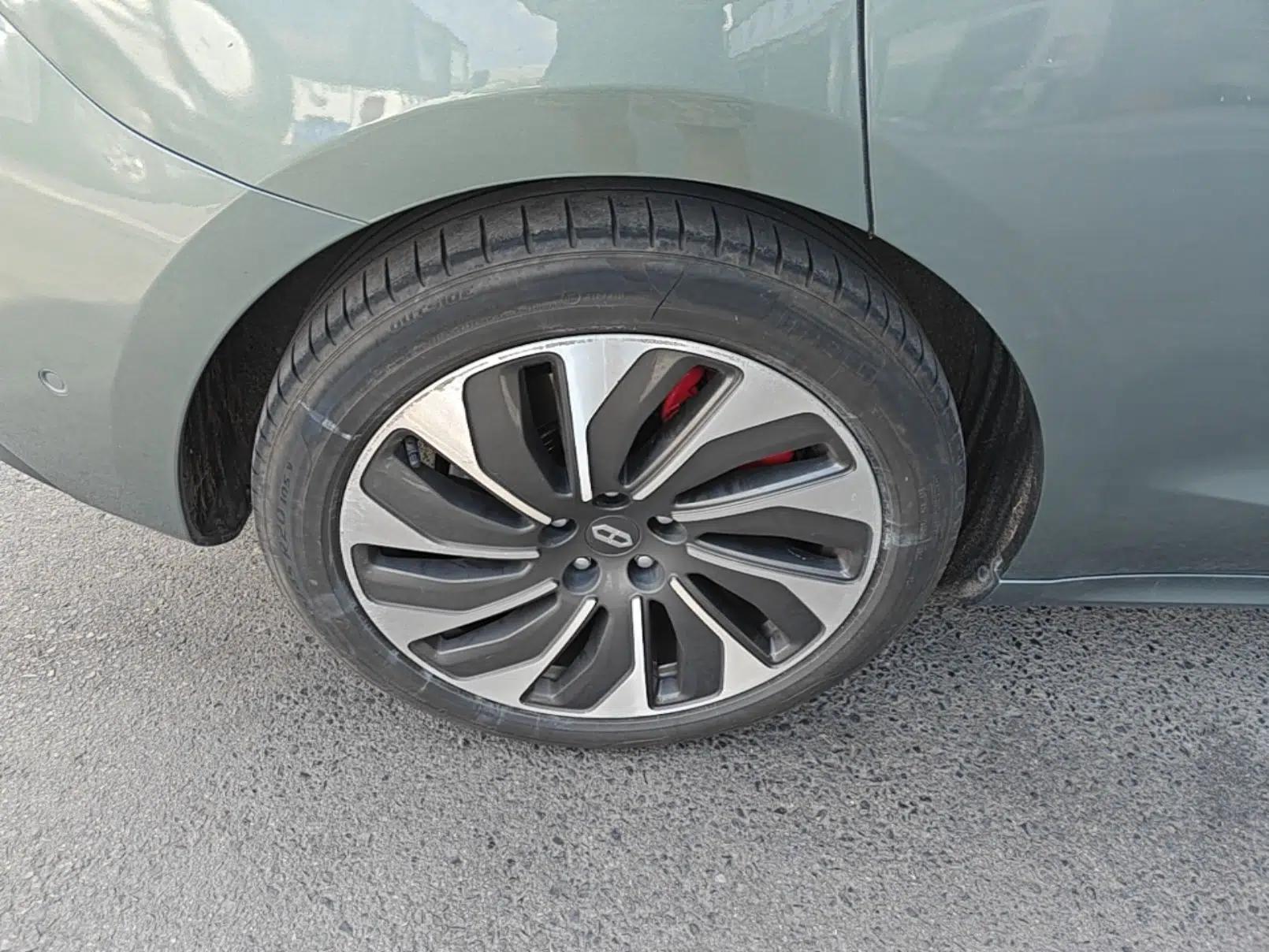 Hima AITO M5 2022 Extended-Range Four-Wheel Drive Ultimate Edition — миниатюра 11