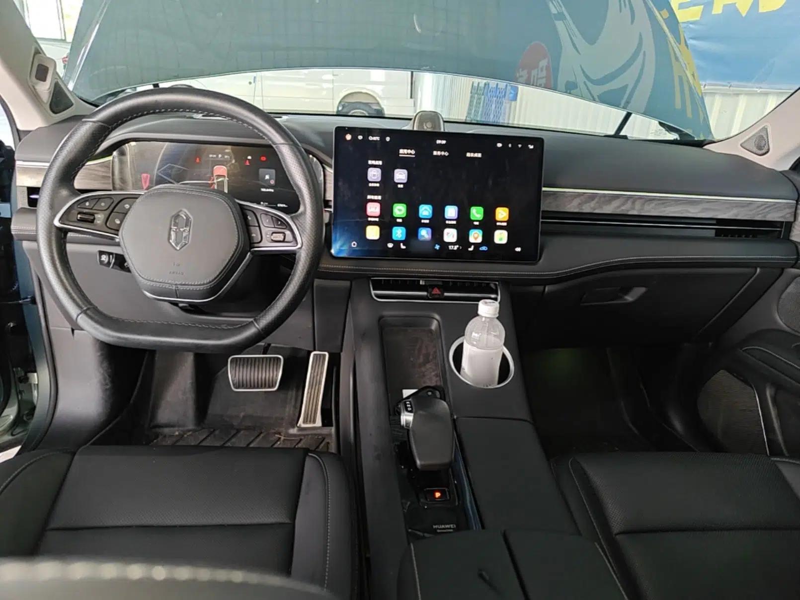 Hima AITO M5 2022 Extended-Range Four-Wheel Drive Ultimate Edition — миниатюра 12