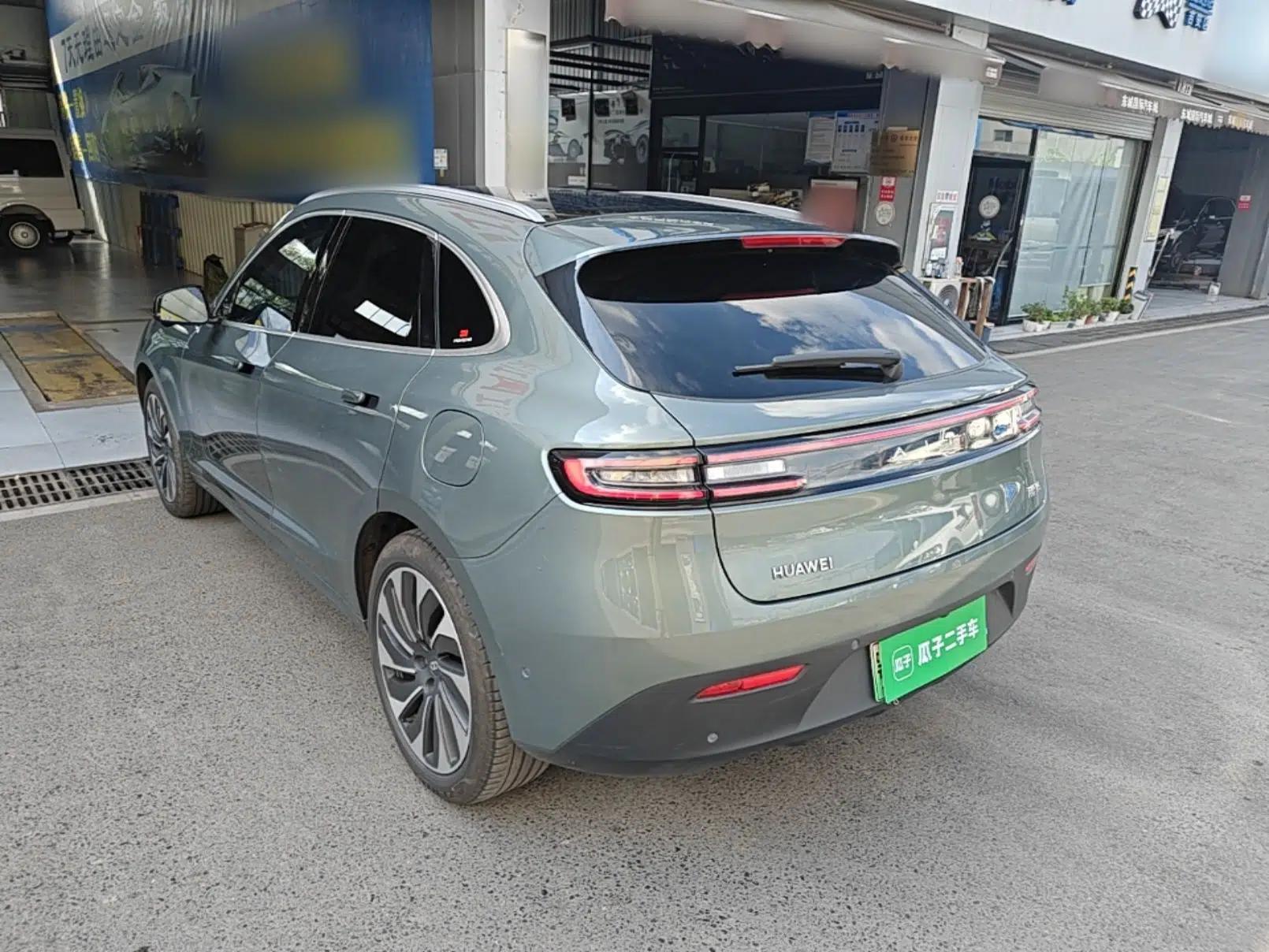 Hima AITO M5 2022 Extended-Range Four-Wheel Drive Ultimate Edition — миниатюра 4