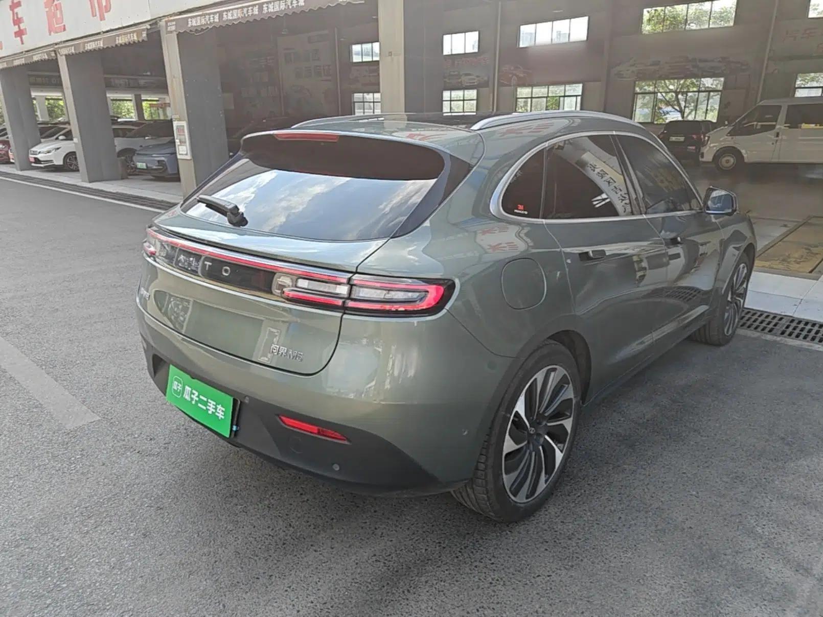 Hima AITO M5 2022 Extended-Range Four-Wheel Drive Ultimate Edition — миниатюра 6