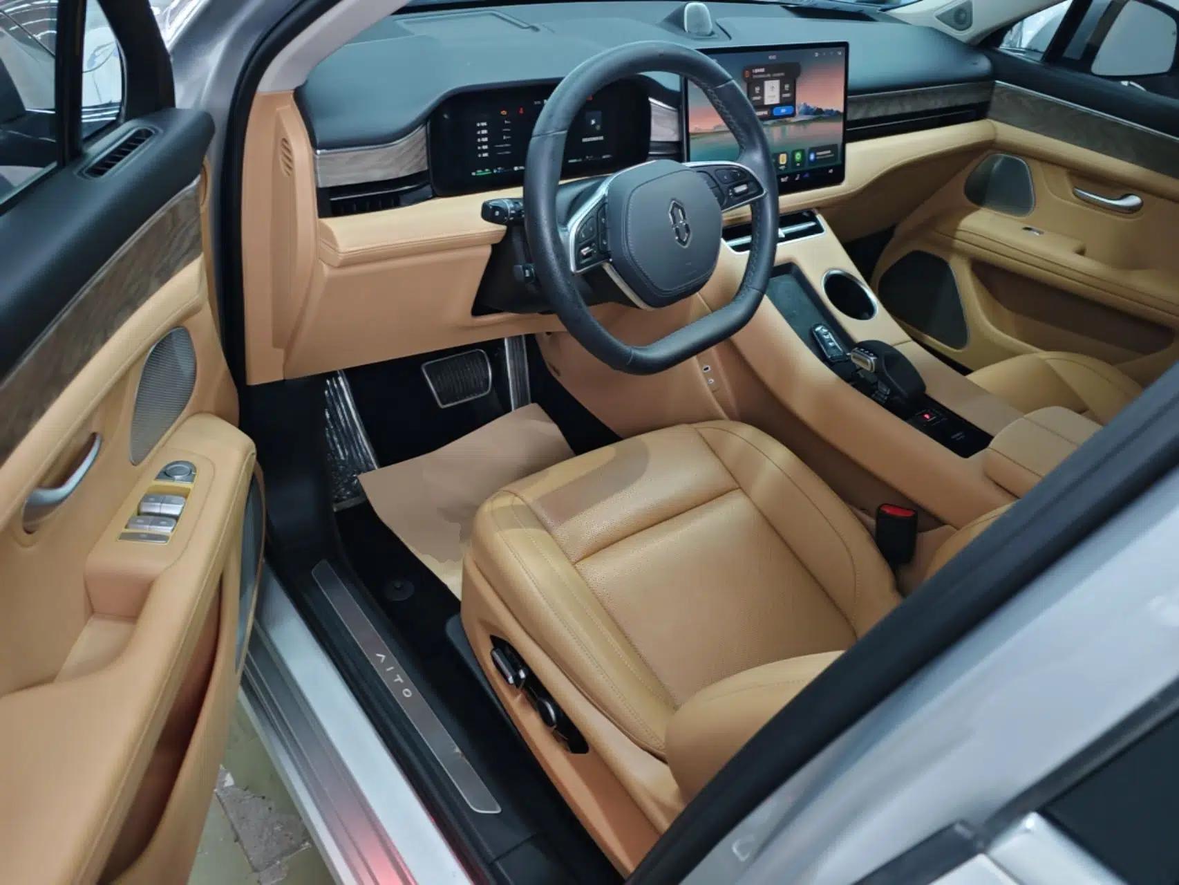 Hima AITO M5 2022 Range-Extended Rear-Drive Standard Version — миниатюра 18
