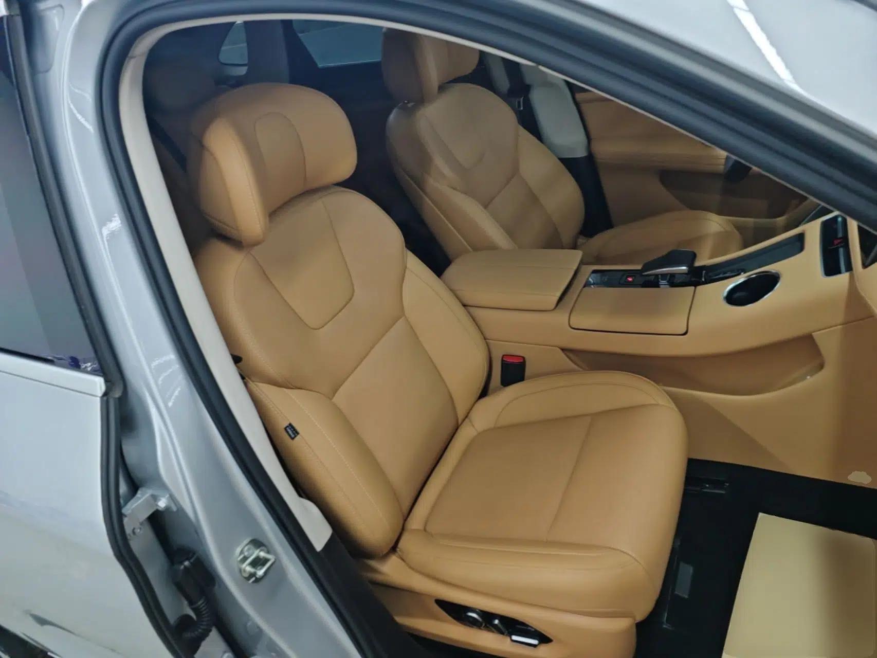 Hima AITO M5 2022 Range-Extended Rear-Drive Standard Version — миниатюра 19