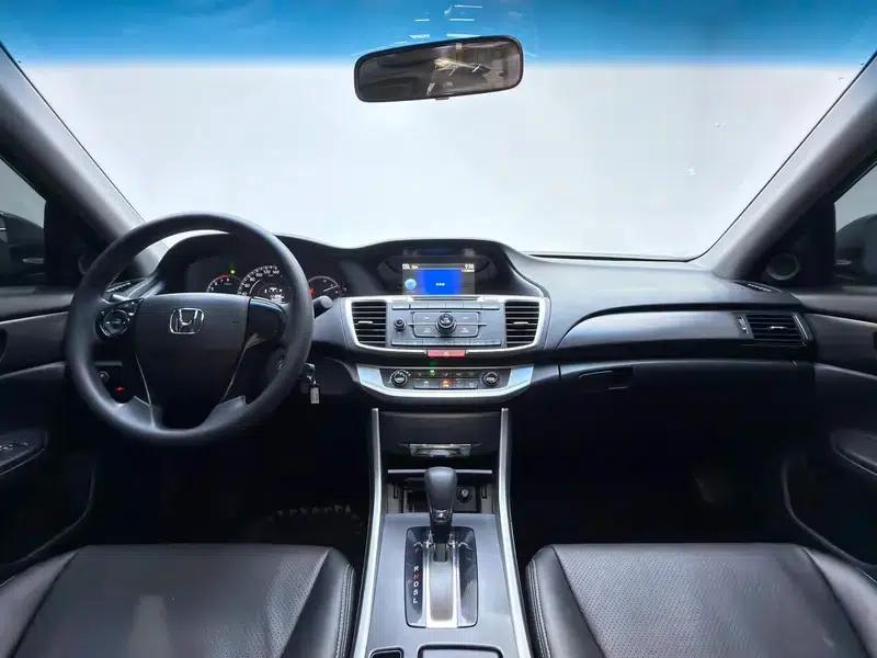2015 Honda Accord 2.0L LX Comfort Edition — миниатюра 14