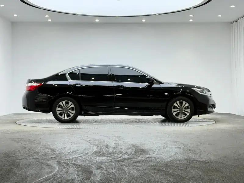 2015 Honda Accord 2.0L LX Comfort Edition — миниатюра 8