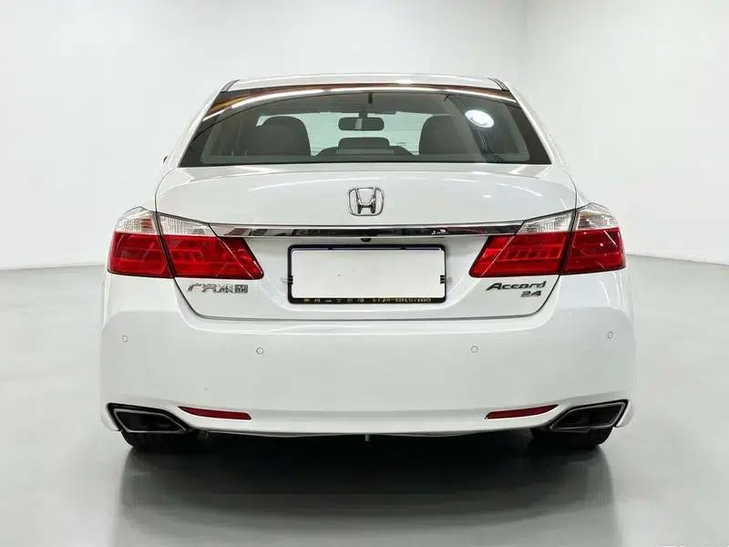 2014 Honda Accord 2.4L EXN Luxury Navigation Edition — миниатюра 6