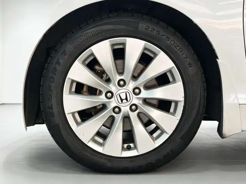 2014 Honda Accord 2.4L EXN Luxury Navigation Edition — миниатюра 8