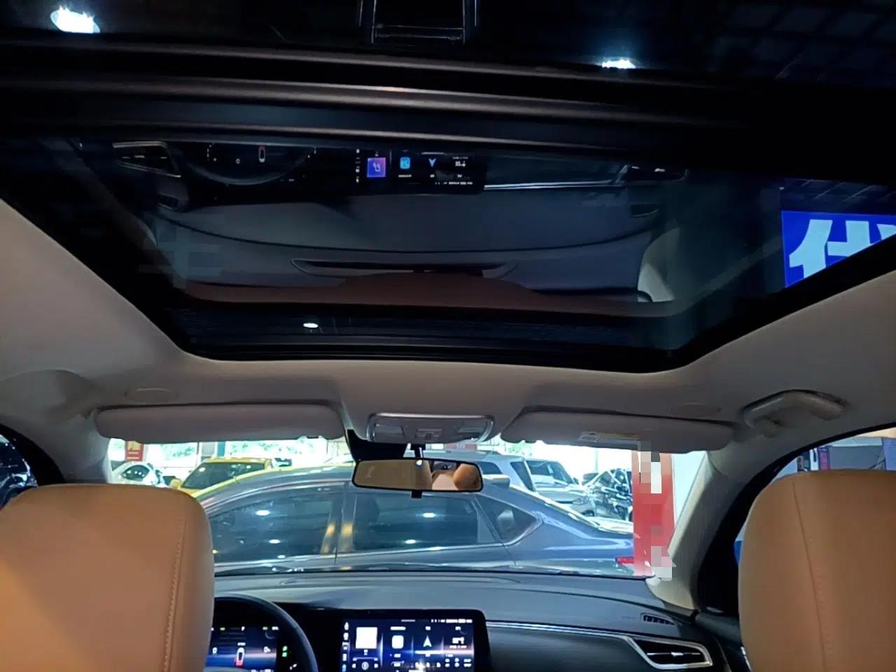 Landian E5 2023 1.5L DE-i 110KM Flagship 7-Seater — миниатюра 21