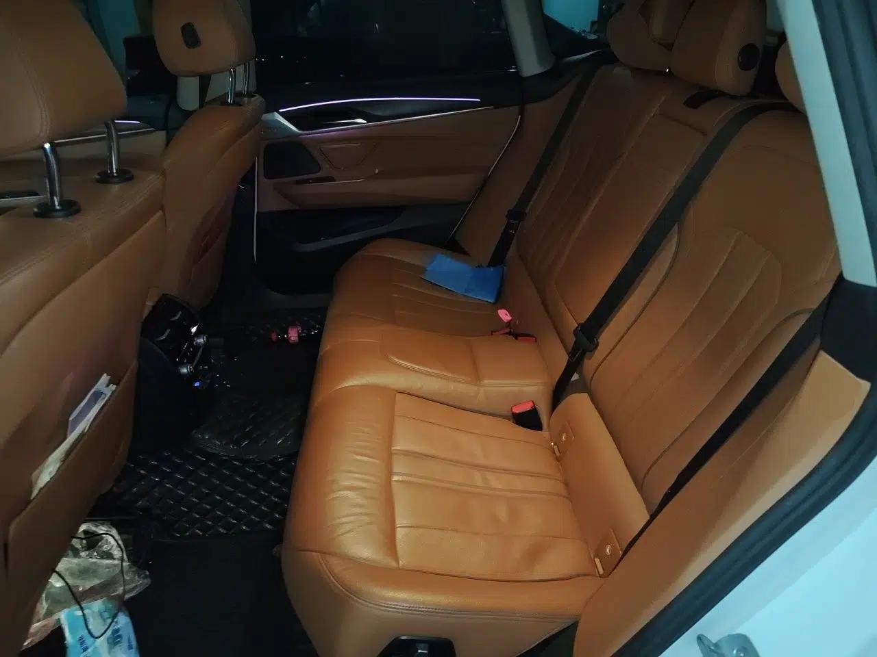 BMW 6 Series GT 2018 630i Luxury Design Package — миниатюра 17
