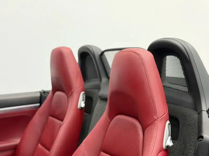 2016 Porsche 718 Boxster 2.0T — миниатюра 14