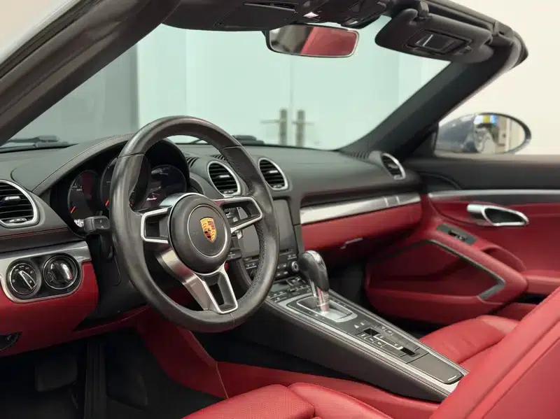 2016 Porsche 718 Boxster 2.0T — миниатюра 10