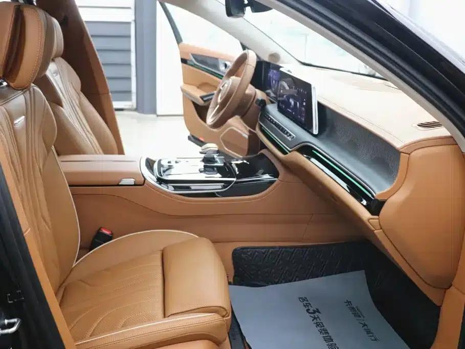 Hongqi H9 2025 Facelift 2.0T 2WD Flagship Luxury Business Edition 5-Seater — миниатюра 24