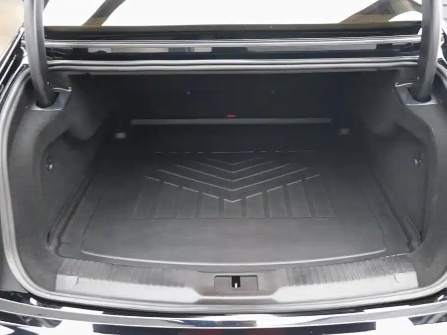 Hongqi H9 2025 Facelift 2.0T 2WD Flagship Luxury Business Edition 5-Seater — миниатюра 30