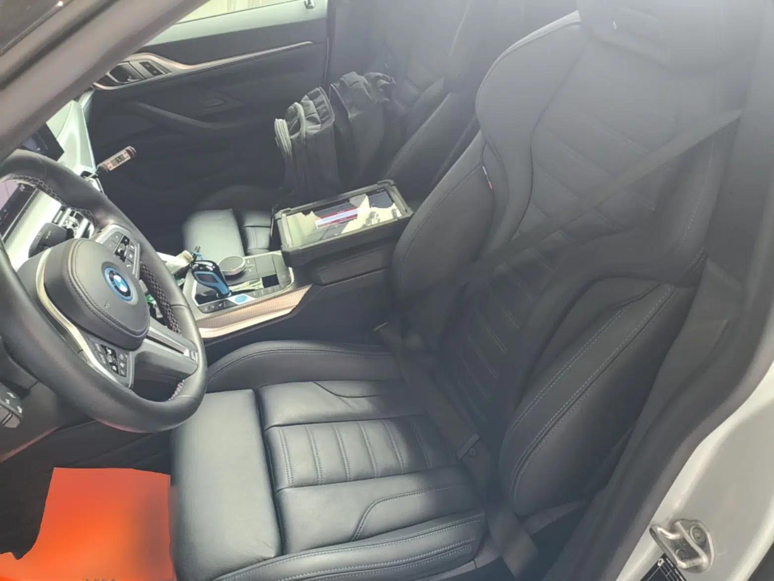 BMW i4 2022 M50 — миниатюра 17