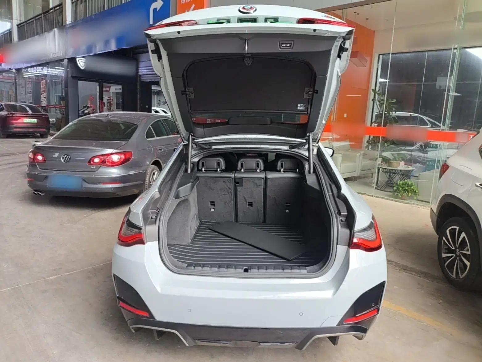 BMW i4 2022 M50 — миниатюра 22