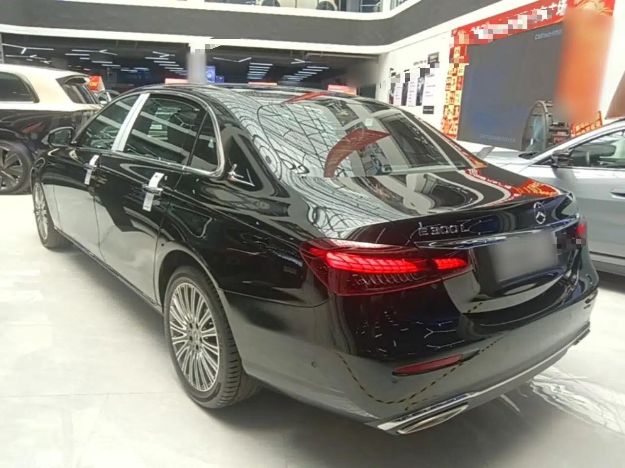 Mercedes-Benz E-Class 2023 Updated E 300 L Fashion Edition — миниатюра 4