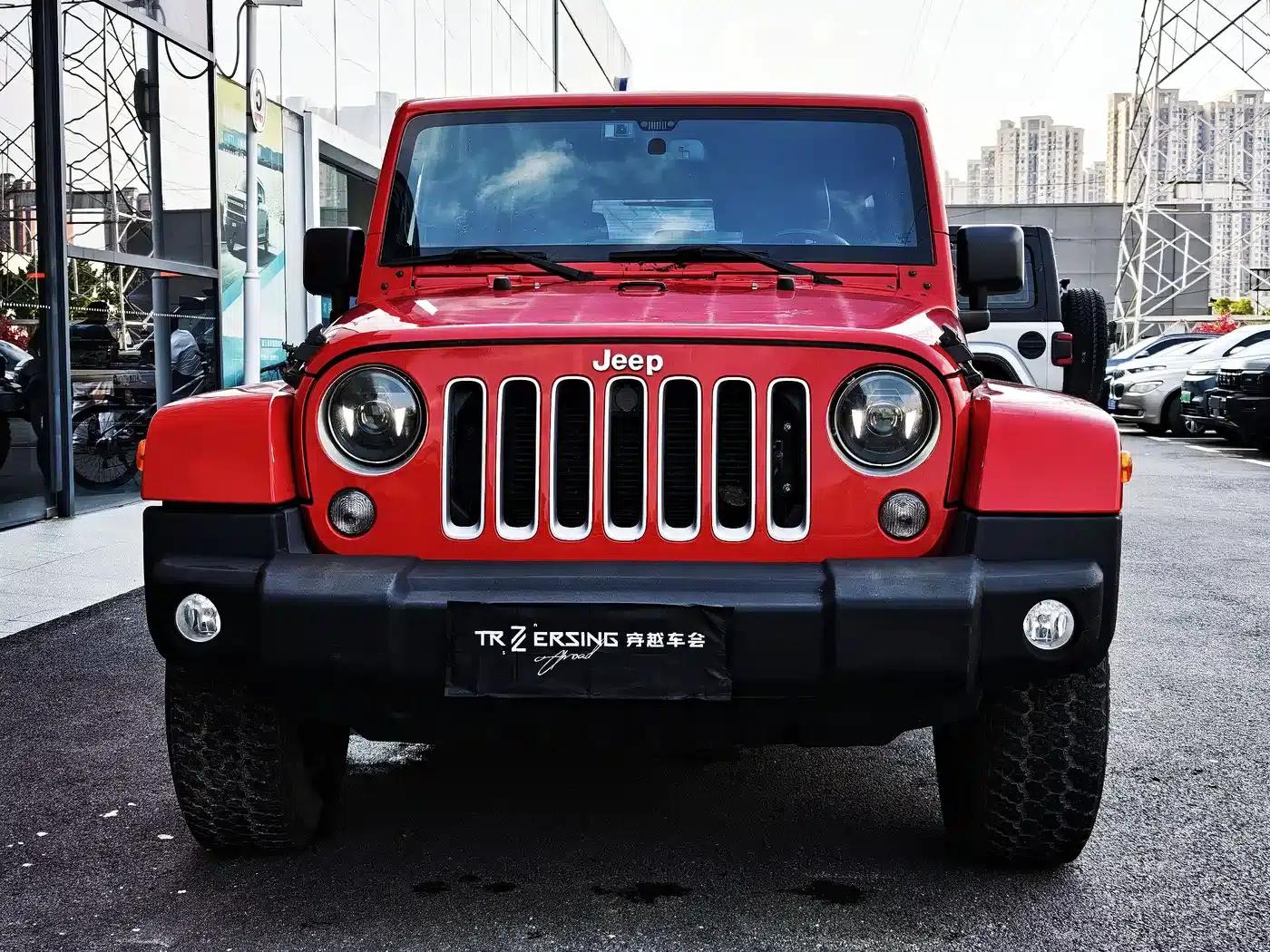 2017 Jeep Wrangler 3.0L Sahara Four-Door Comfort Edition — миниатюра 2