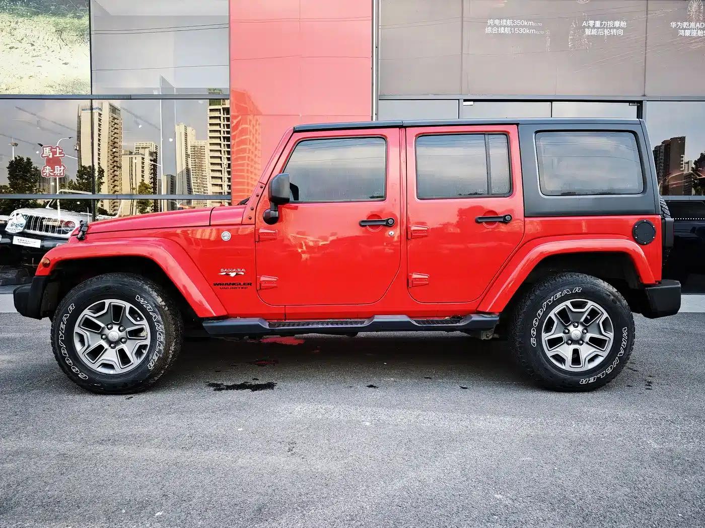 2017 Jeep Wrangler 3.0L Sahara Four-Door Comfort Edition — миниатюра 3