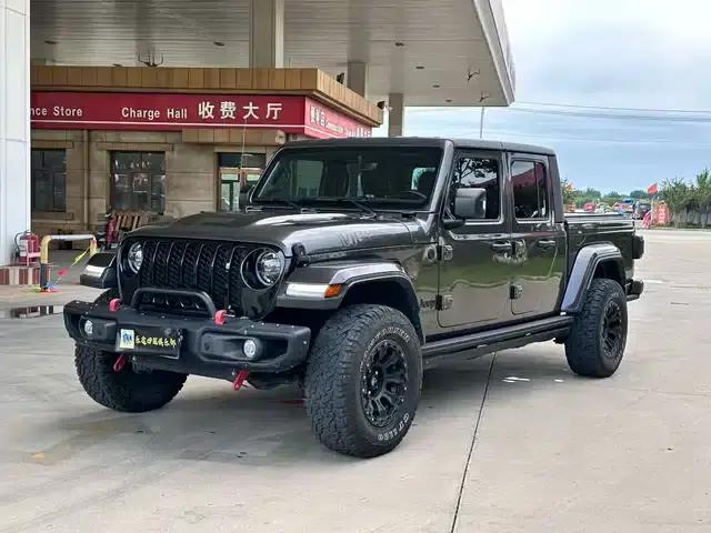 Gladiator 2022 3.6L First Edition