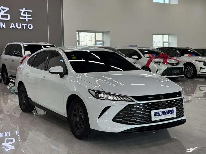Qin PLUS DM 2026 Intelligent Driving Edition DM-i 55KM Leading Model — миниатюра 3