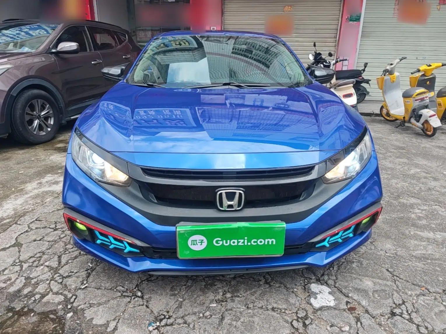 Honda Civic 2019 220TURBO CVT Dynamic Edition China V — миниатюра 2