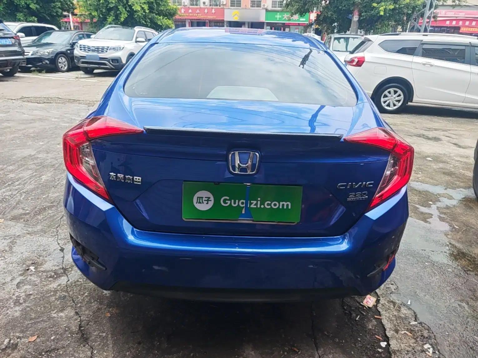 Honda Civic 2019 220TURBO CVT Dynamic Edition China V — миниатюра 5