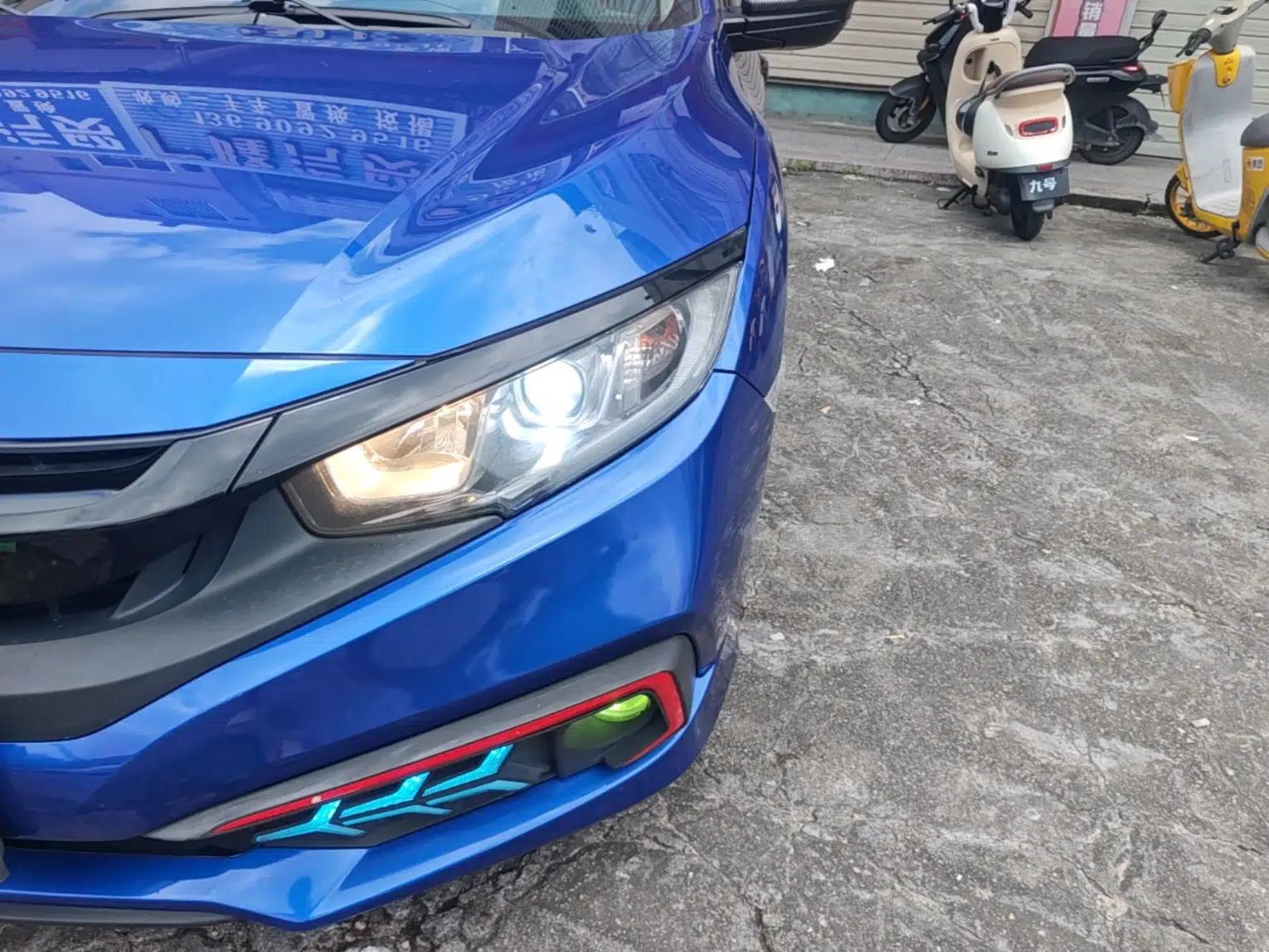 Honda Civic 2019 220TURBO CVT Dynamic Edition China V — миниатюра 8
