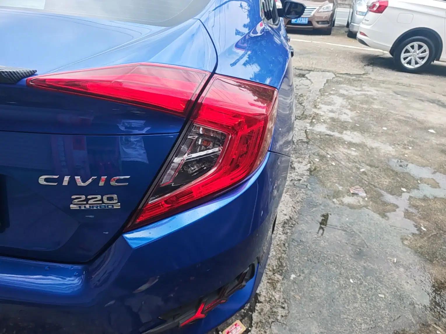 Honda Civic 2019 220TURBO CVT Dynamic Edition China V — миниатюра 9