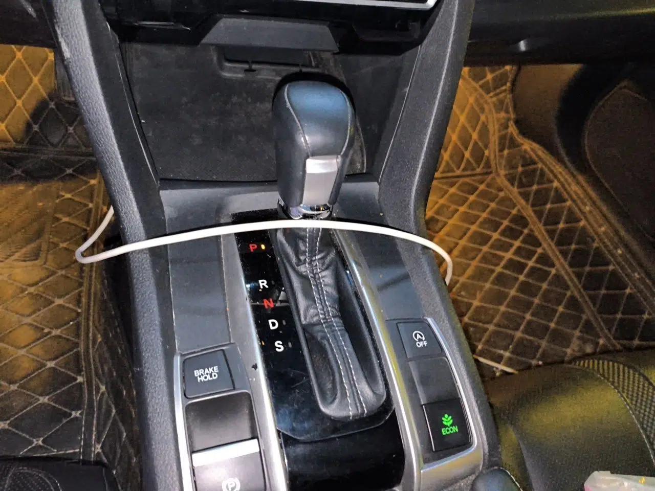 Honda Civic 2021 HATCHBACK 220TURBO CVT Trendy Cool Edition — миниатюра 14