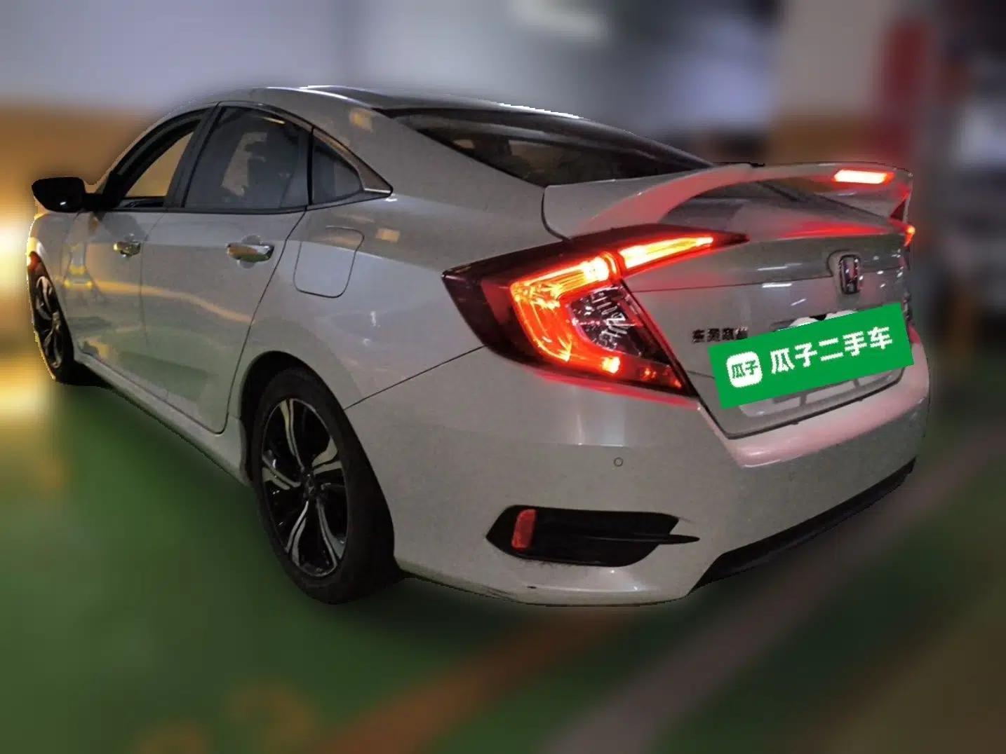 Honda Civic 2021 HATCHBACK 220TURBO CVT Trendy Cool Edition — миниатюра 4