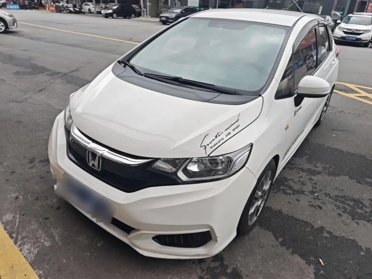 Honda Fit 2018 1.5L CVT Comfort Version — миниатюра 1