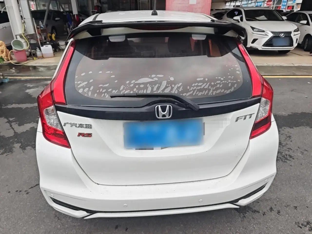 Honda Fit 2018 1.5L CVT Comfort Version — миниатюра 5