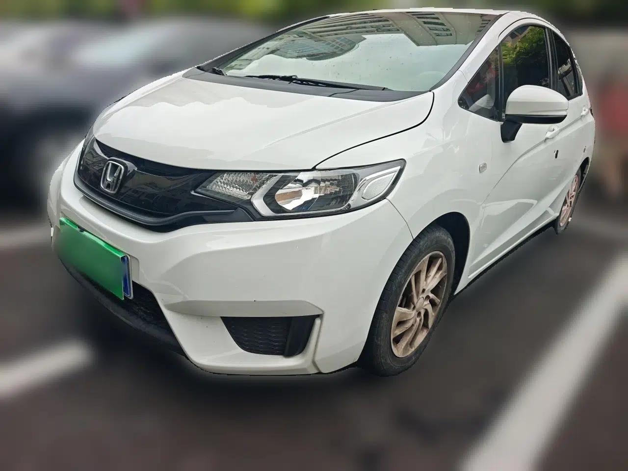 Honda Fit 2016 1.5L LXS CVT Comfort Sunroof Version — миниатюра 1