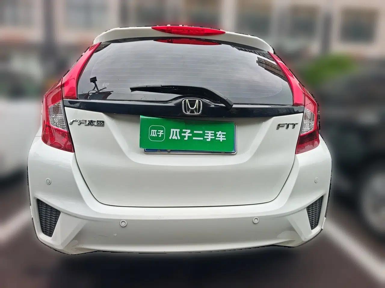 Honda Fit 2016 1.5L LXS CVT Comfort Sunroof Version — миниатюра 3