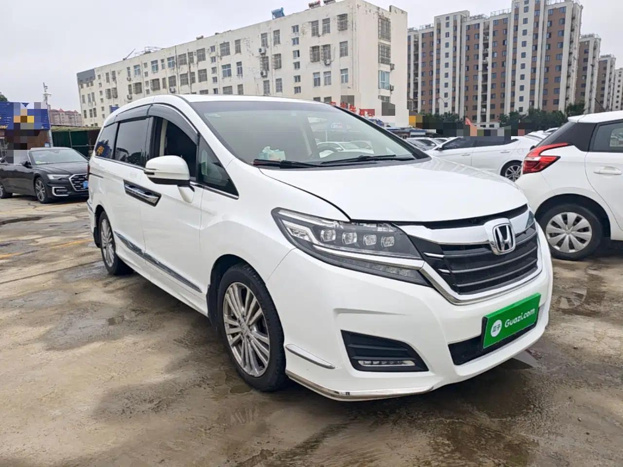 Honda Elysion 2016 2.4L Luxury Edition — миниатюра 3