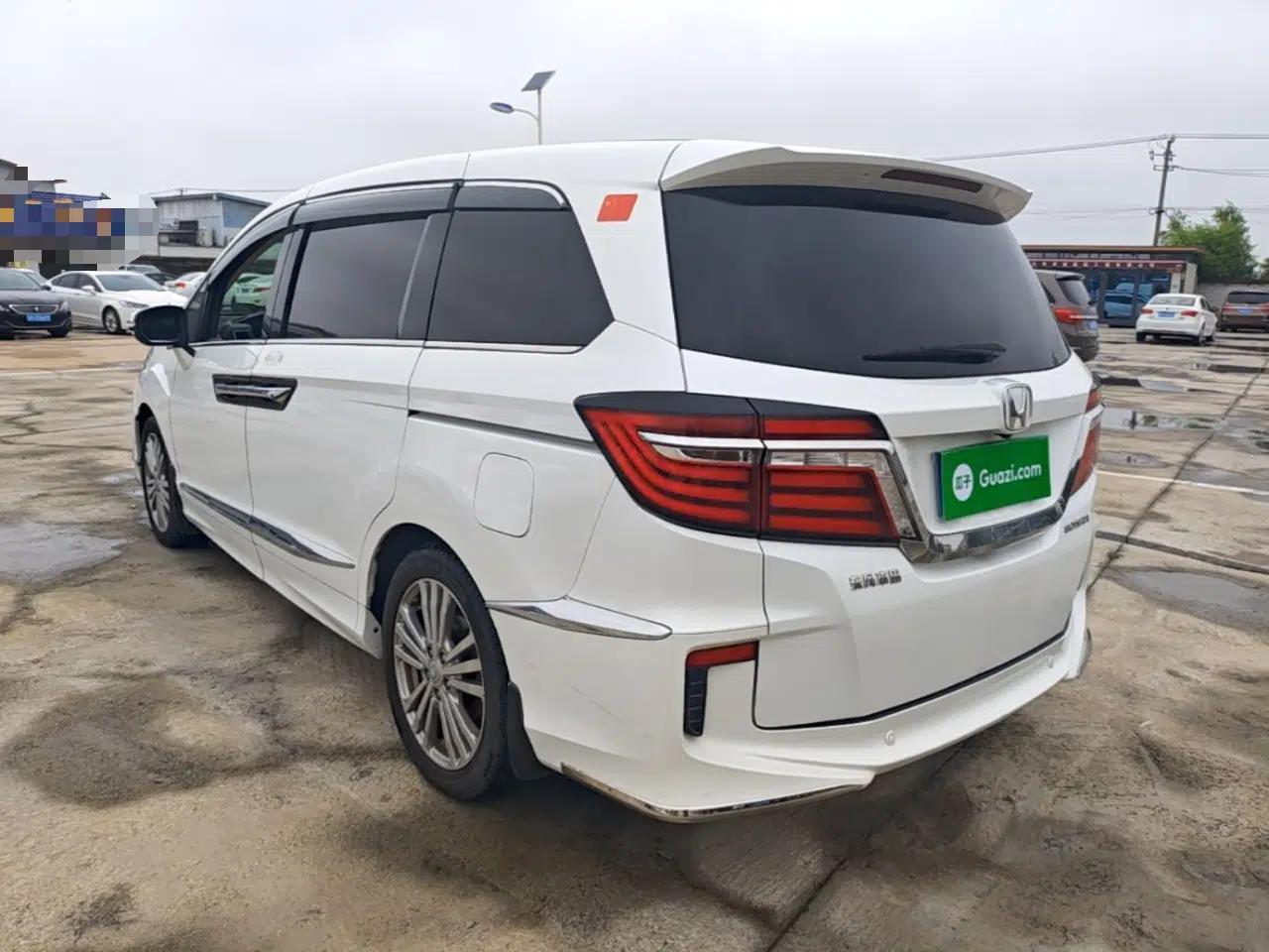 Honda Elysion 2016 2.4L Luxury Edition — миниатюра 4