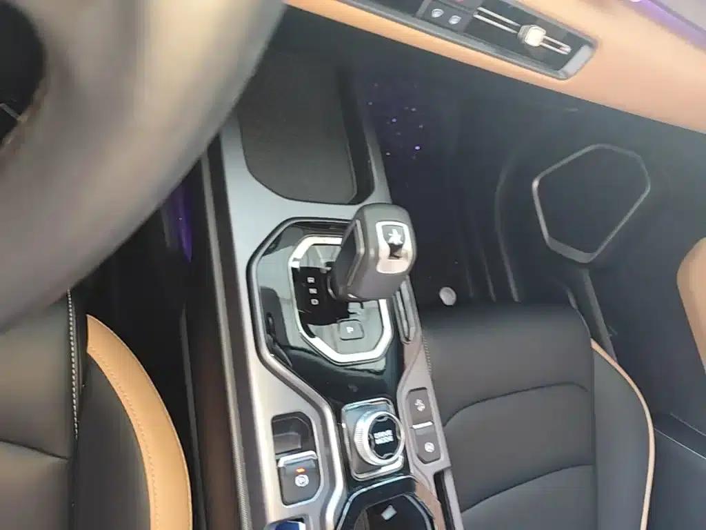 Geely ICON 2023 1.5TD Chocolate Edition — миниатюра 14