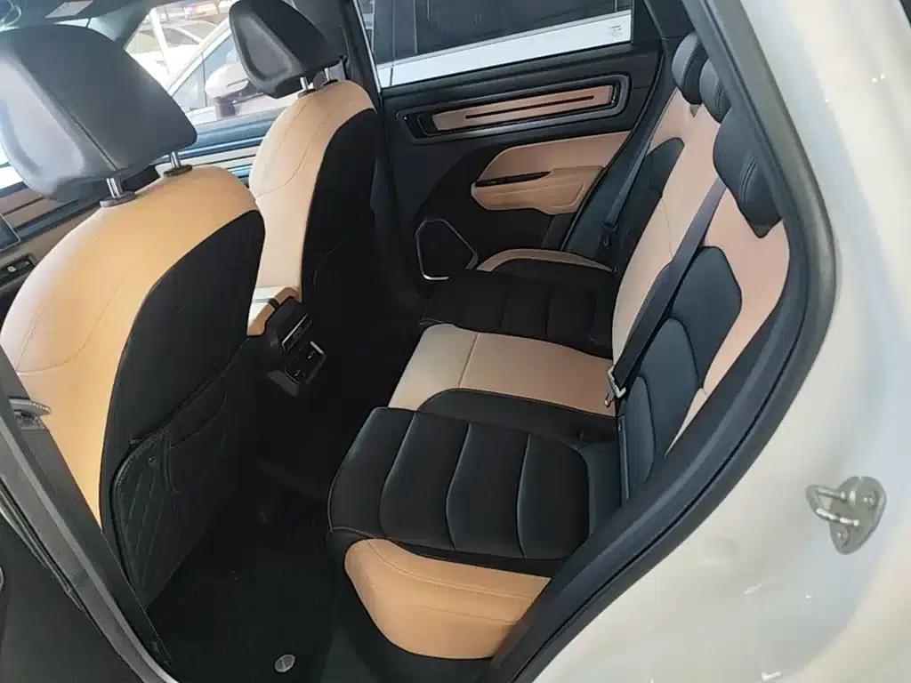 Geely ICON 2023 1.5TD Chocolate Edition — миниатюра 17
