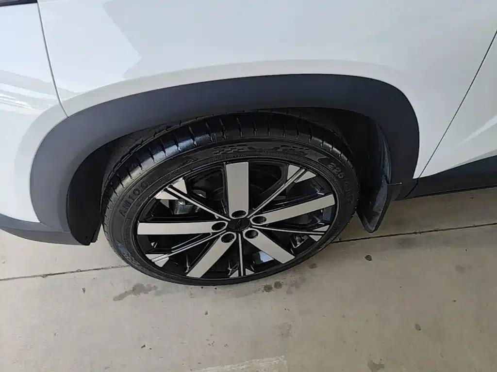 Geely ICON 2023 1.5TD Chocolate Edition — миниатюра 23