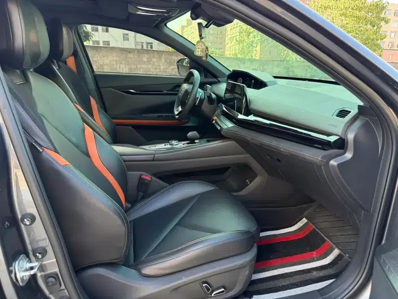 Changan UNI-V 2022 1.5T Sport Edition — миниатюра 12