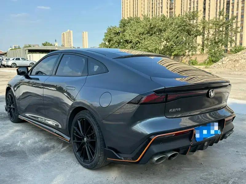 Changan UNI-V 2022 1.5T Sport Edition — миниатюра 4