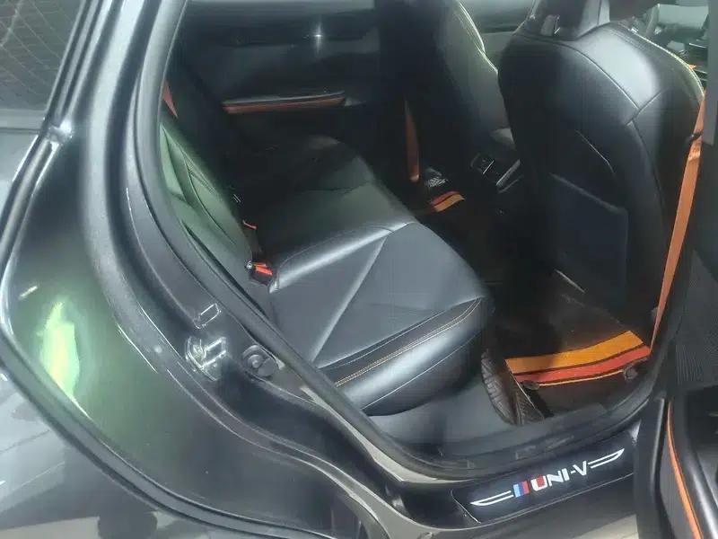 Changan UNI-V 2023 1.5T Premium Edition — миниатюра 11