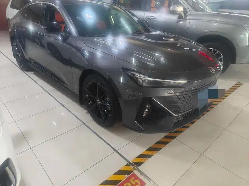 Changan UNI-V 2023 1.5T Premium Edition — миниатюра 3
