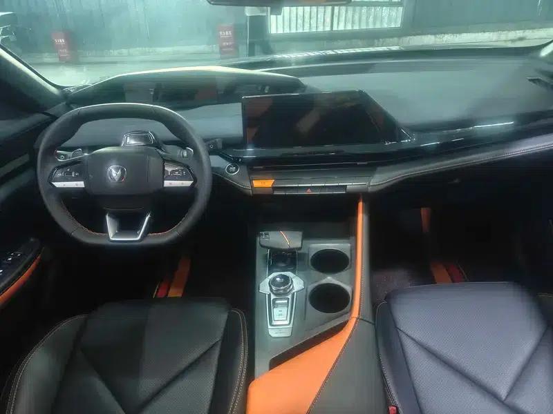 Changan UNI-V 2023 1.5T Premium Edition — миниатюра 8