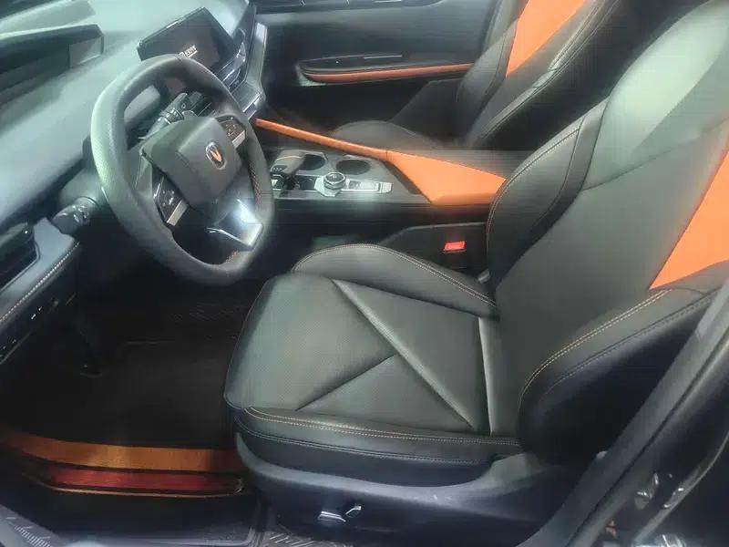 Changan UNI-V 2023 1.5T Premium Edition — миниатюра 9