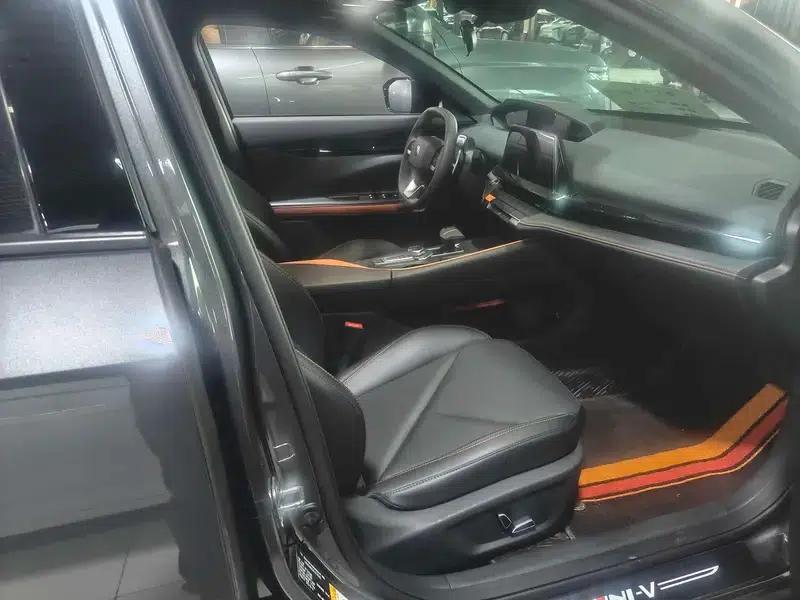 Changan UNI-V 2023 1.5T Premium Edition — миниатюра 10