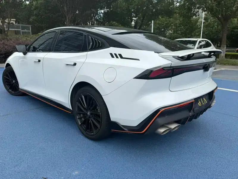 Changan UNI-V 2023 1.5T Sport Edition — миниатюра 4